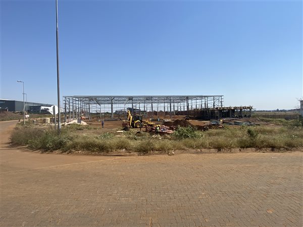 5000  m² Industrial space in Olifantsfontein