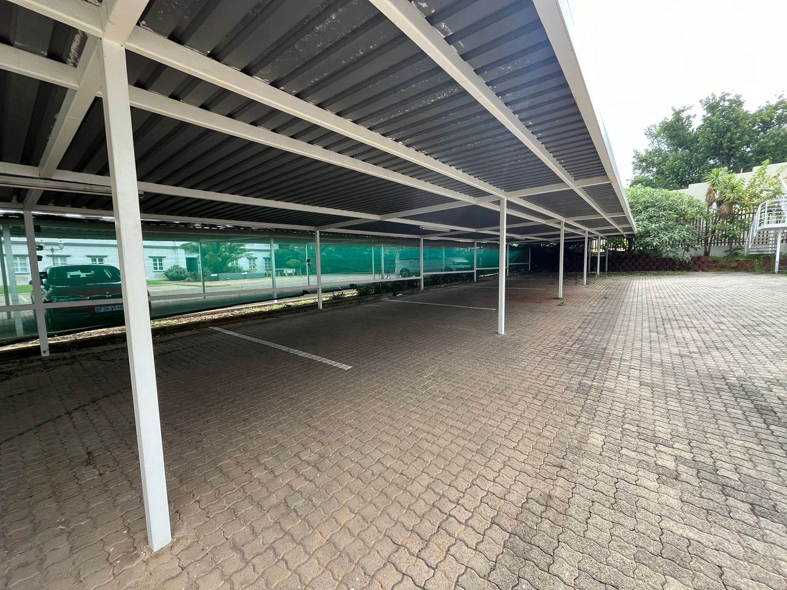 1000  m² Commercial space in Rivonia photo number 19