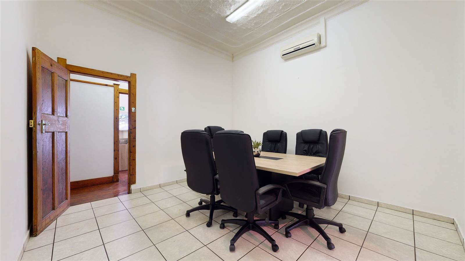212  m² Commercial space in Potchefstroom Central photo number 8