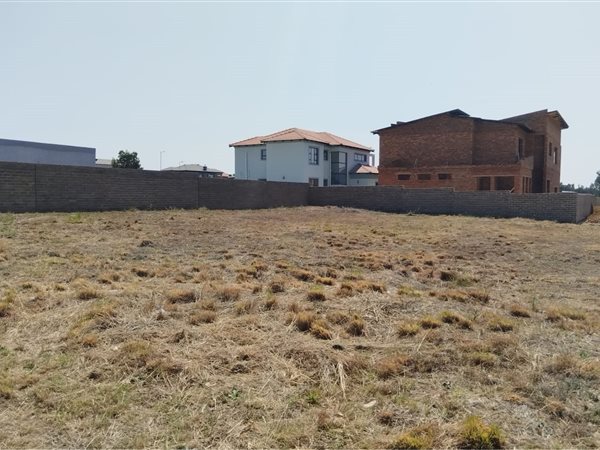 511 m² Land