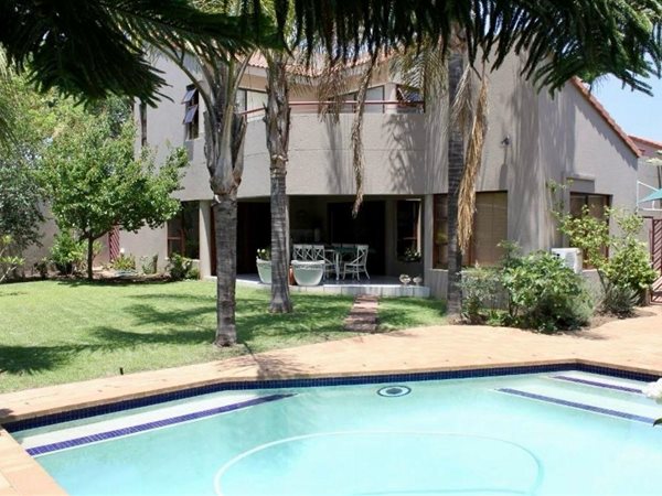 3 Bed Cluster in Sunninghill