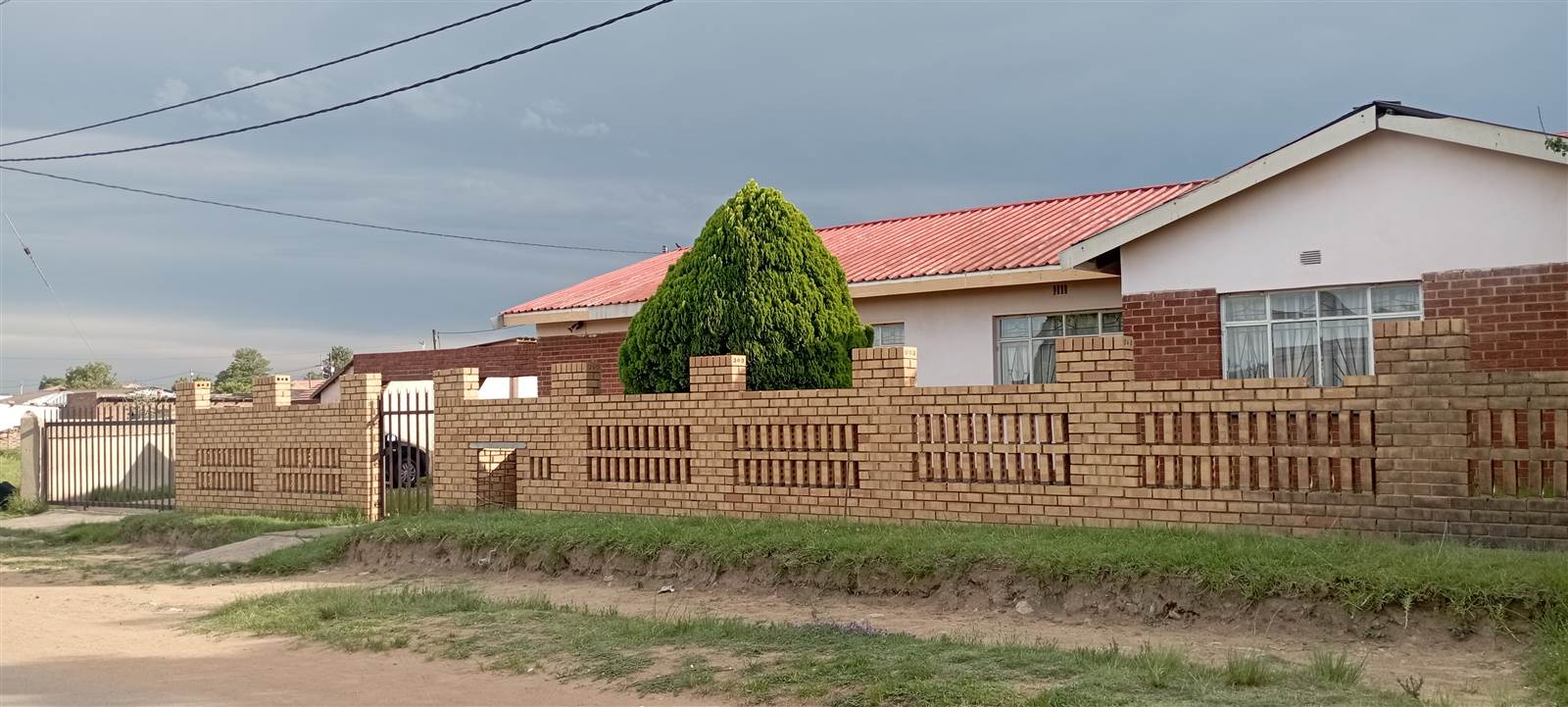 3 Bed House in Osizweni photo number 1