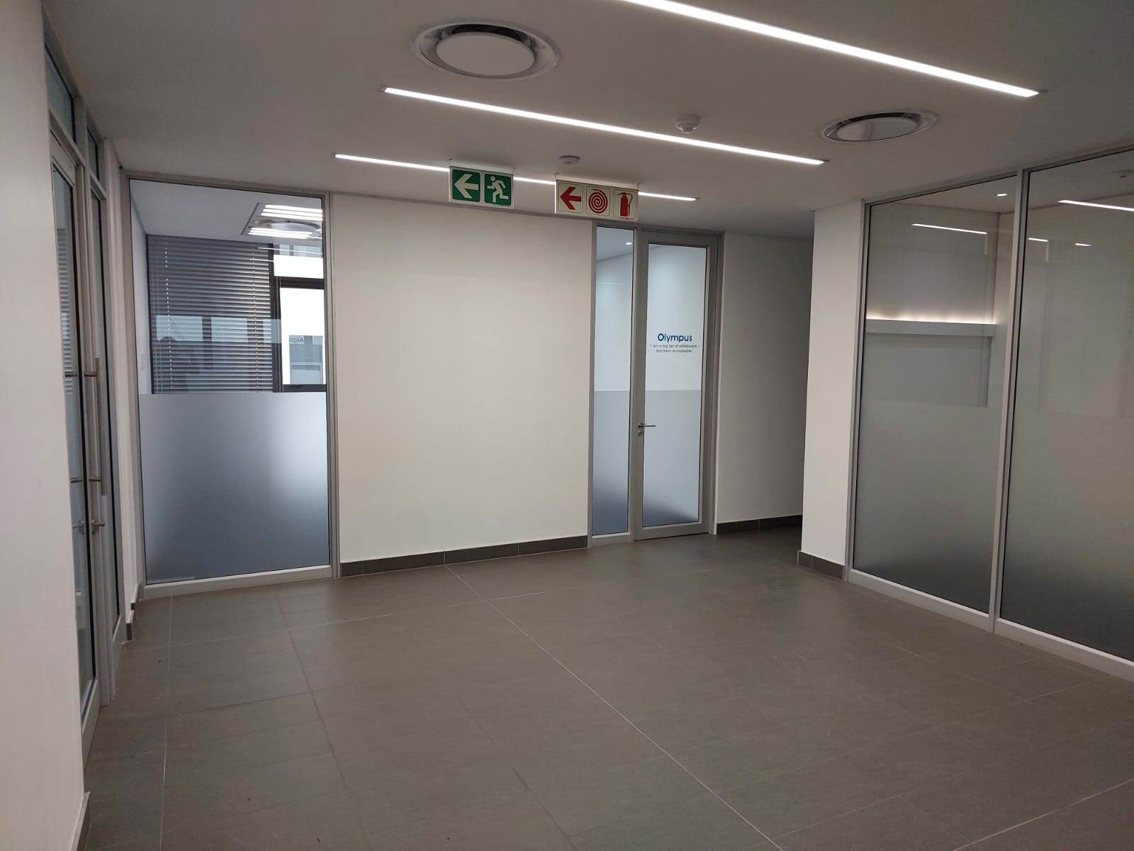 2501  m² Commercial space in Bryanston photo number 4