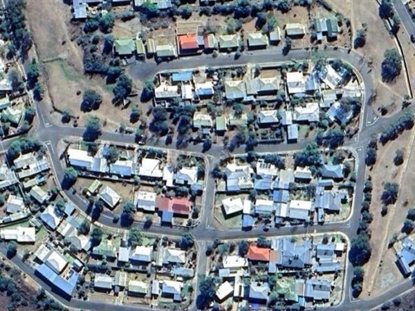 742 m² Land