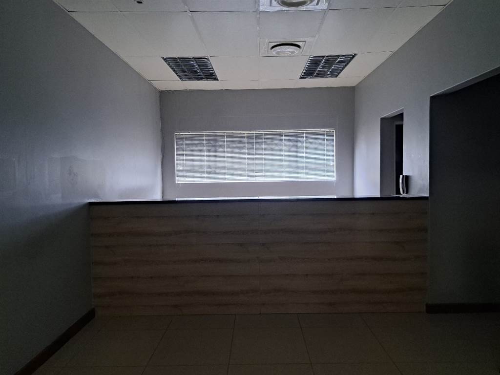 764  m² Office Space in Empangeni Central photo number 3