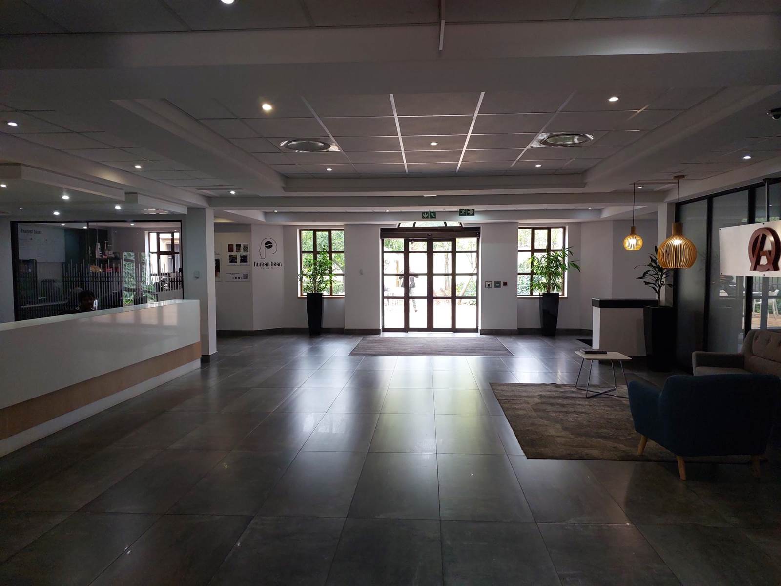 128  m² Commercial space in Bryanston photo number 2