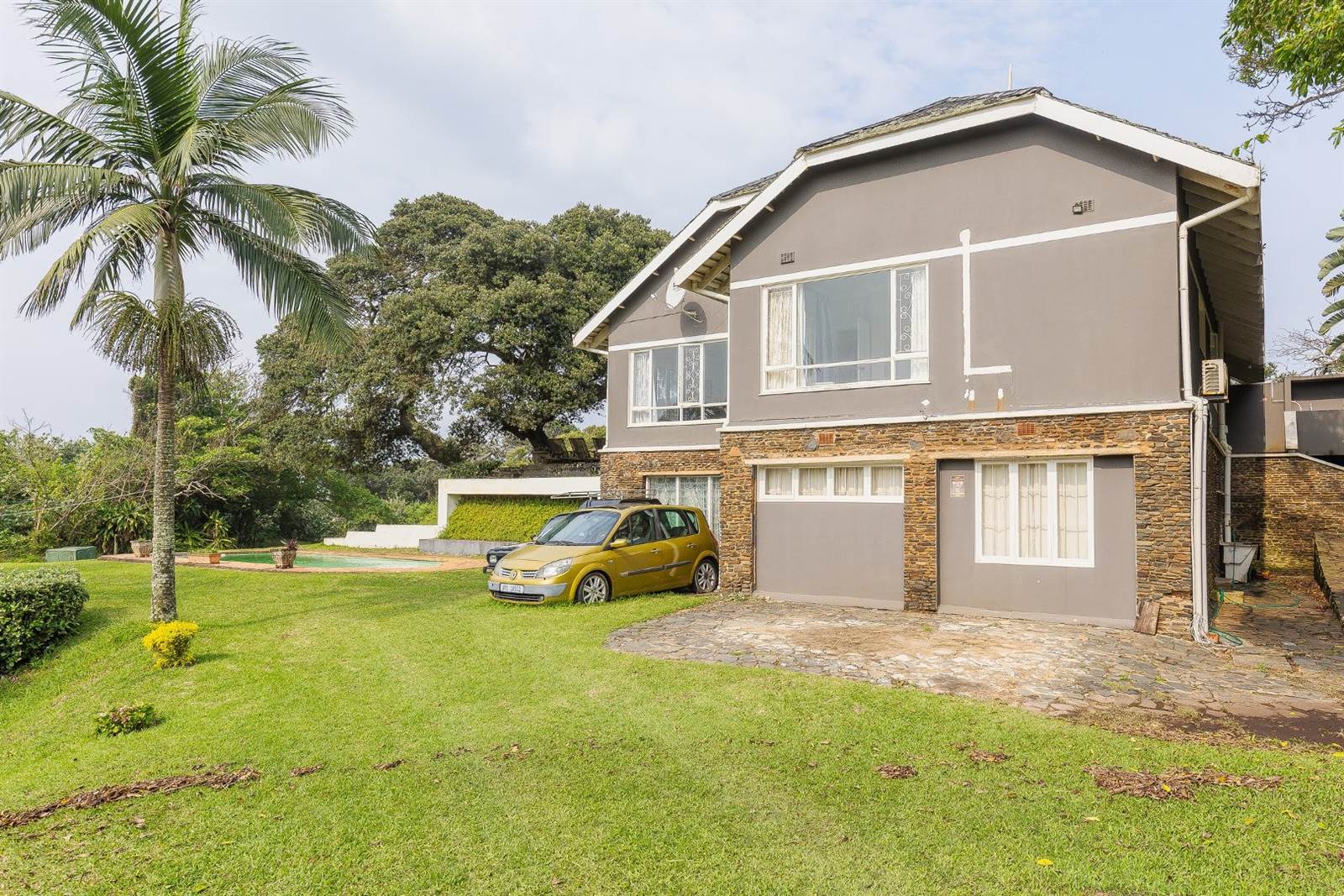 6 Bed House in Umtentweni photo number 25