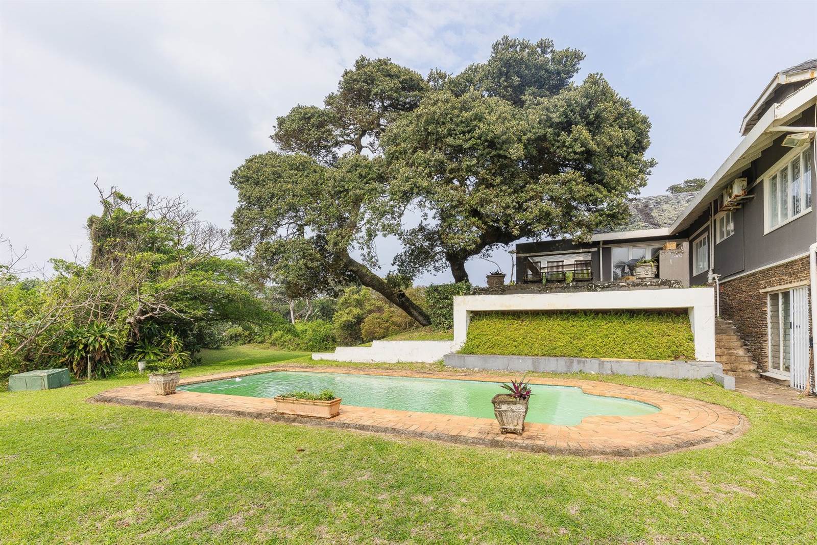 6 Bed House in Umtentweni photo number 24