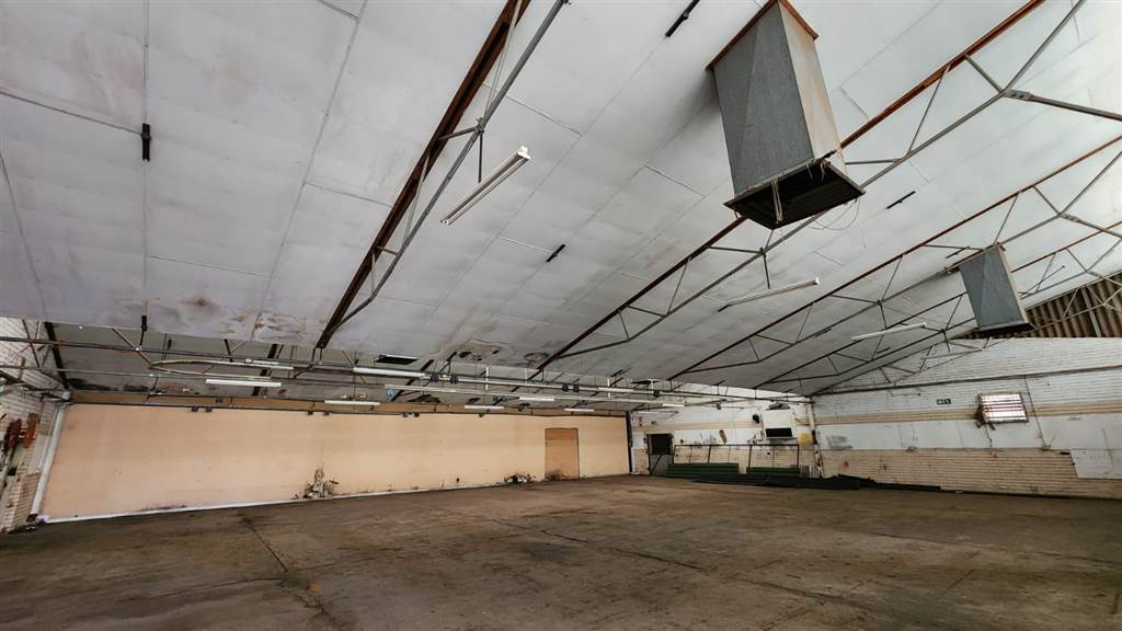 550  m² Industrial space in Rosslyn photo number 4