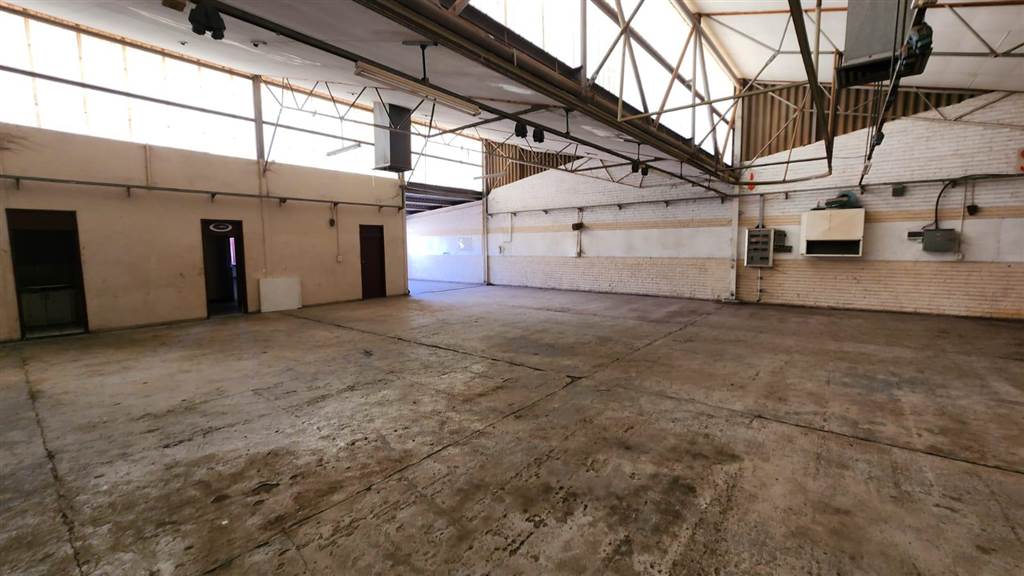 550  m² Industrial space in Rosslyn photo number 13