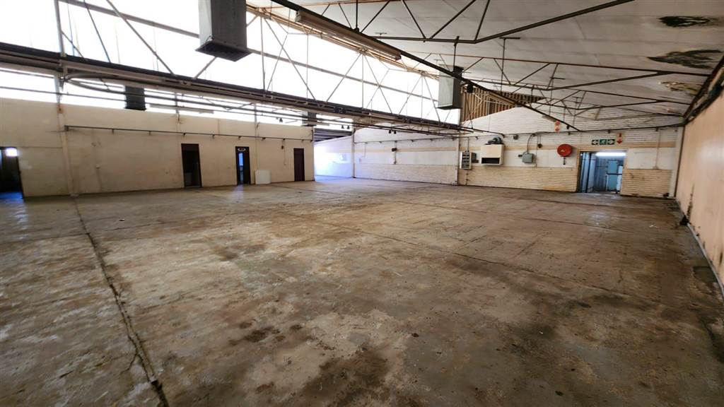 550  m² Industrial space in Rosslyn photo number 11