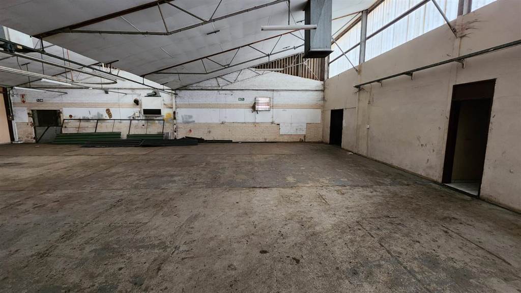 550  m² Industrial space in Rosslyn photo number 9