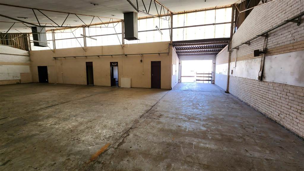 550  m² Industrial space in Rosslyn photo number 14