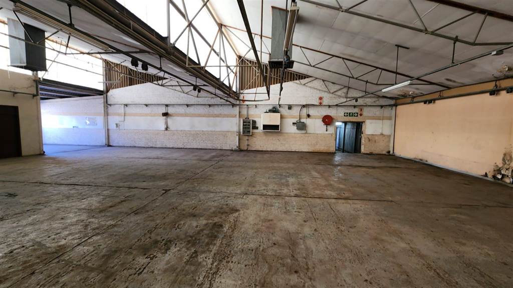 550  m² Industrial space in Rosslyn photo number 12