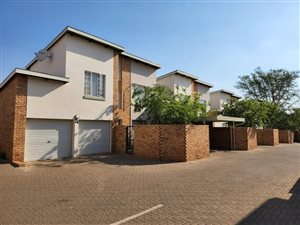 2 Bed Townhouse in Oukraal Estate