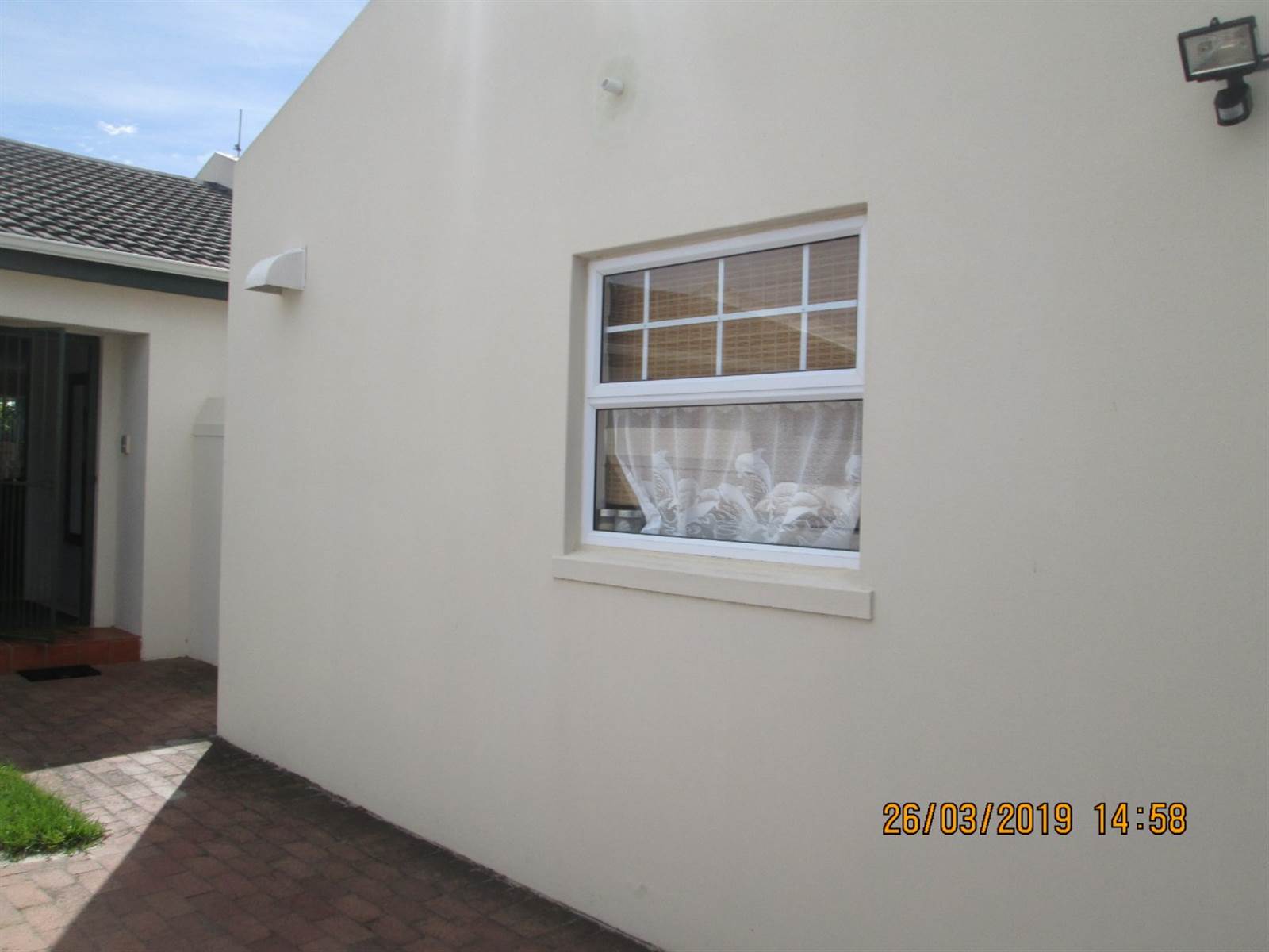 1 Bed Apartment in Fish Hoek photo number 4