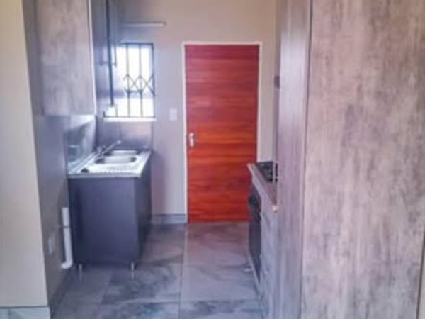 2 Bedroom House 2 Bedroom House