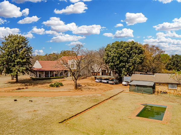 4.3 ha Smallholding 4.3 ha Smallholding