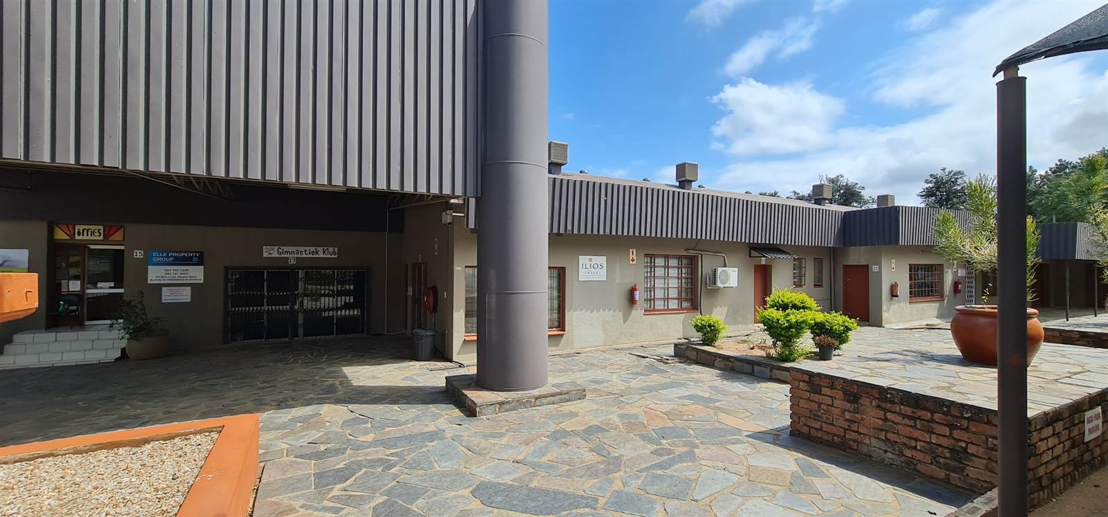 53  m² Commercial space in Hoedspruit photo number 1