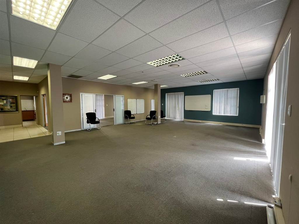 405  m² Commercial space in Allens Nek photo number 8