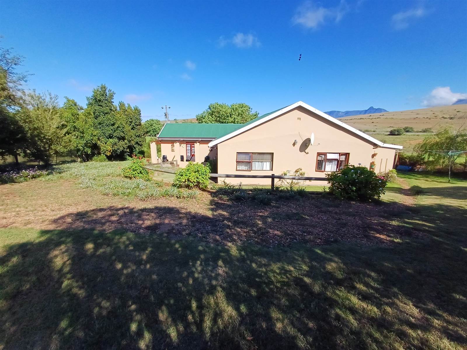1.6 ha Farm in Riversdale photo number 4