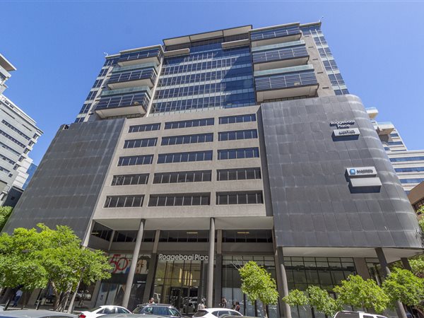 1 042  m² Commercial space