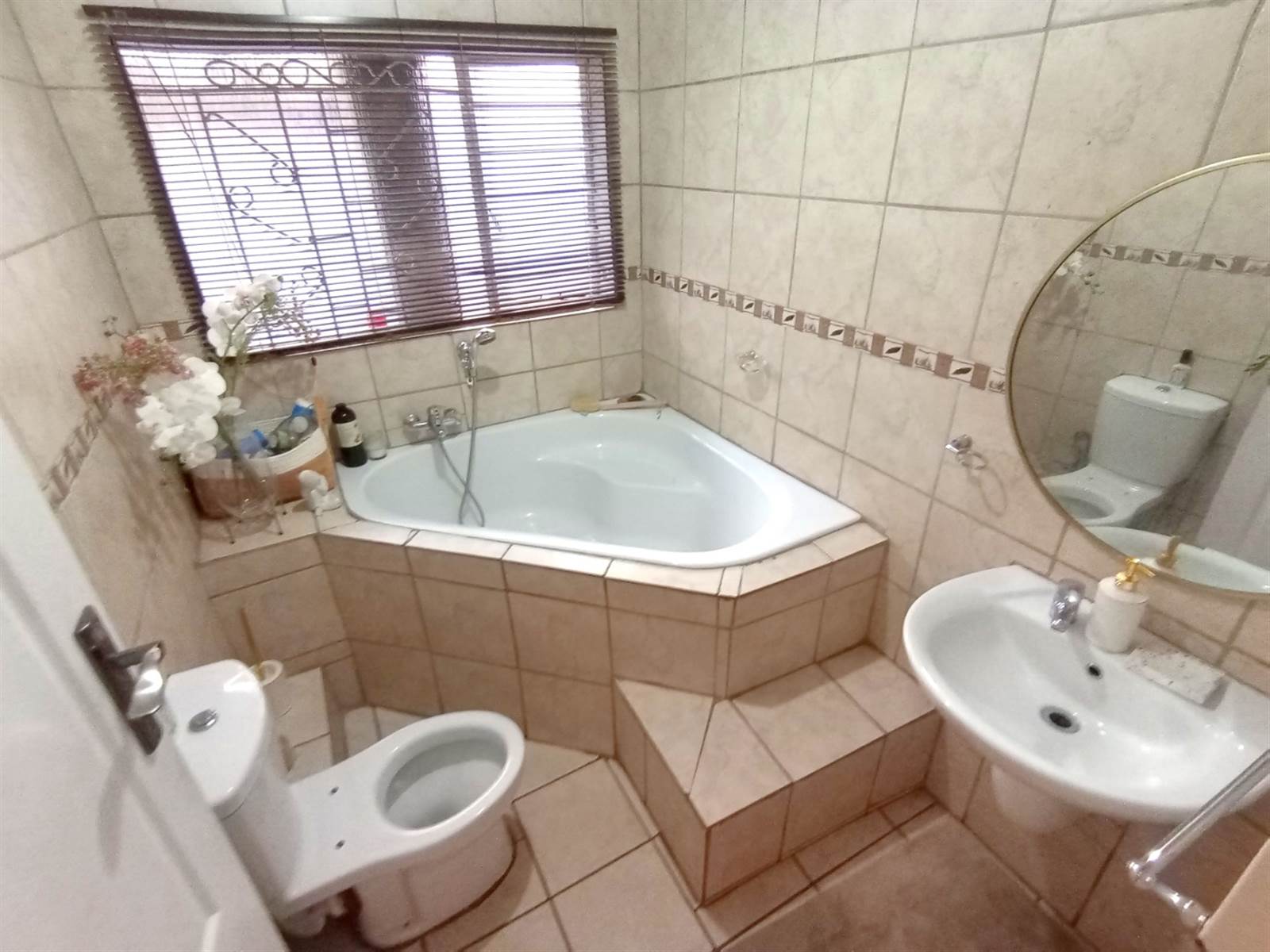 4 Bed House in Atteridgeville photo number 9