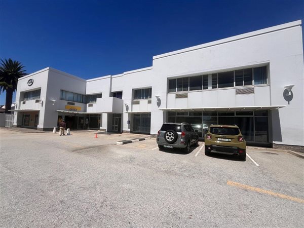 402  m² Commercial space