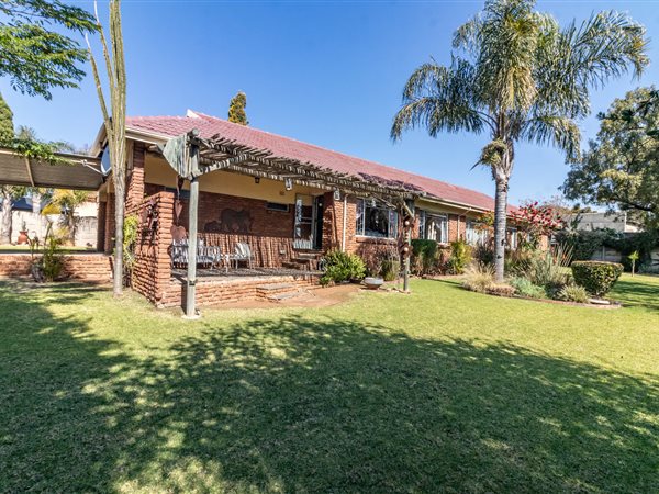 3 Bedroom House 3 Bedroom House