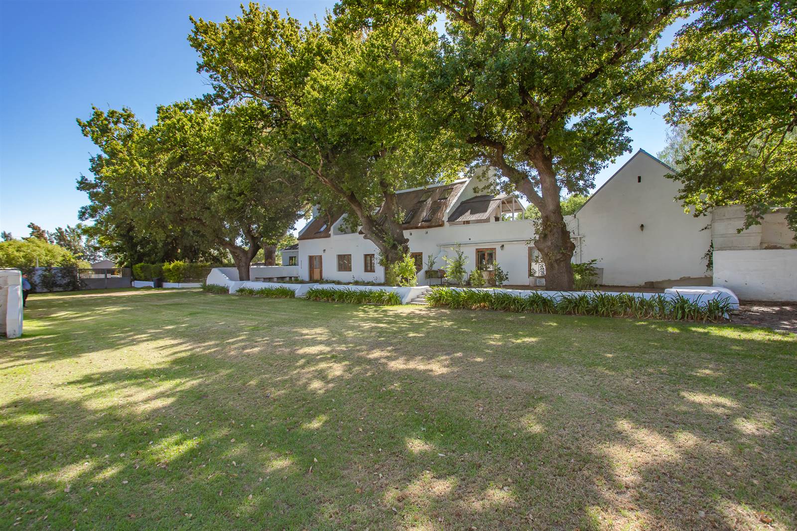 7 Bed House in Paarl photo number 2