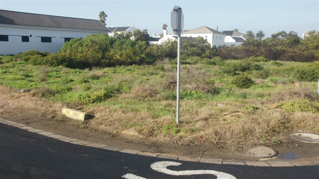 814 m² Land available in Shelley Point photo number 1