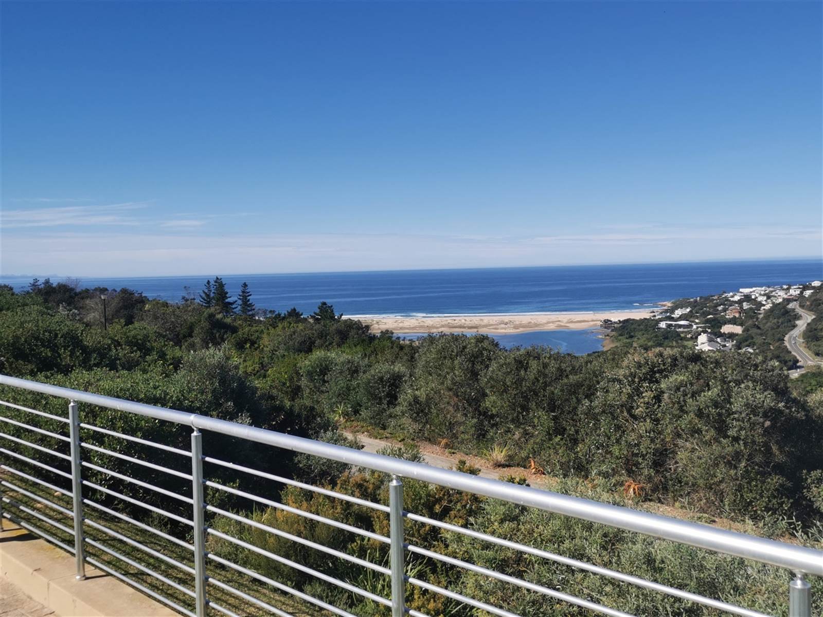 4 Bed House in Plettenberg Bay photo number 27