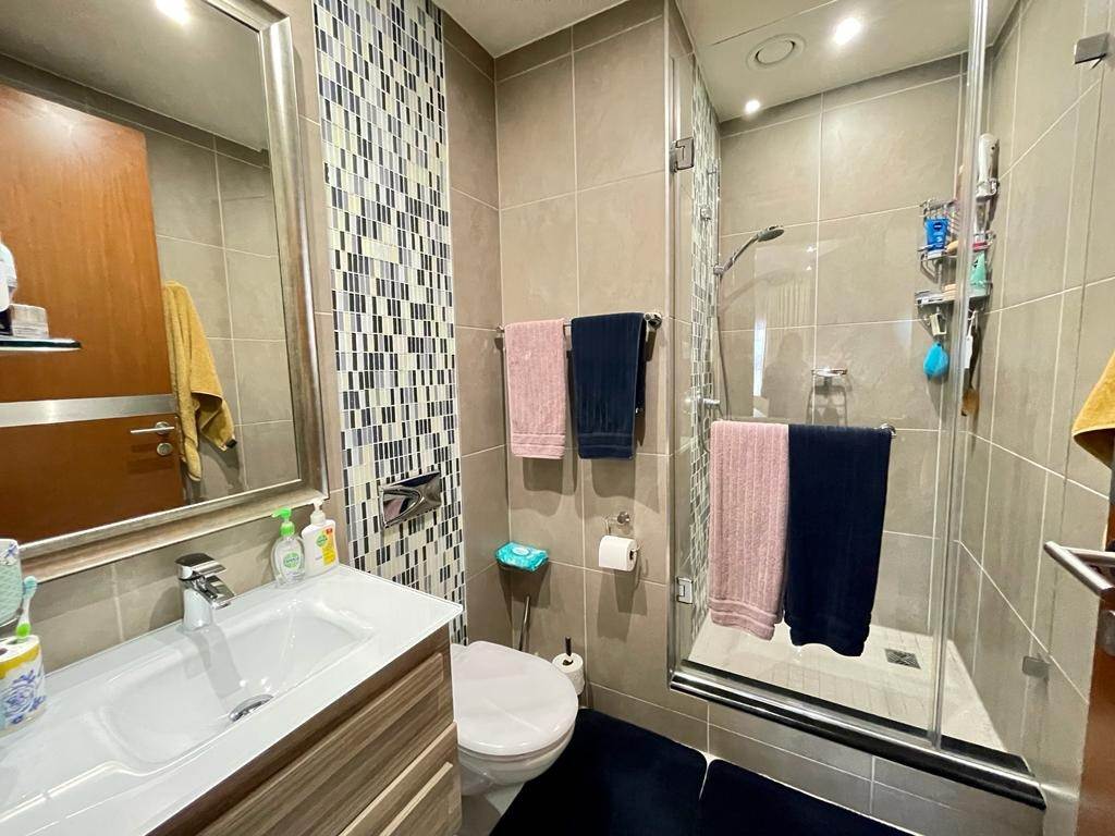 2 Bed Apartment in Bedfordview photo number 15