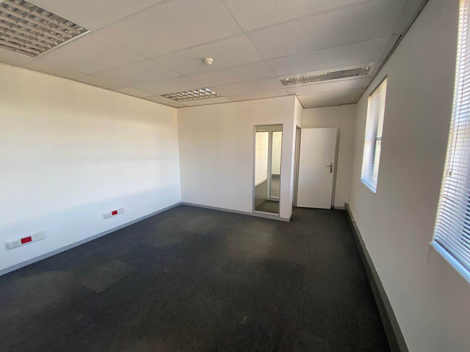 1493  m² Commercial space in Morningside photo number 21