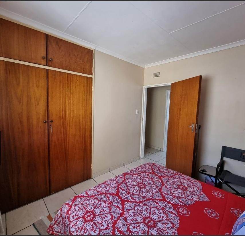 3 Bed Townhouse in Bela-Bela (Warmbaths) photo number 13