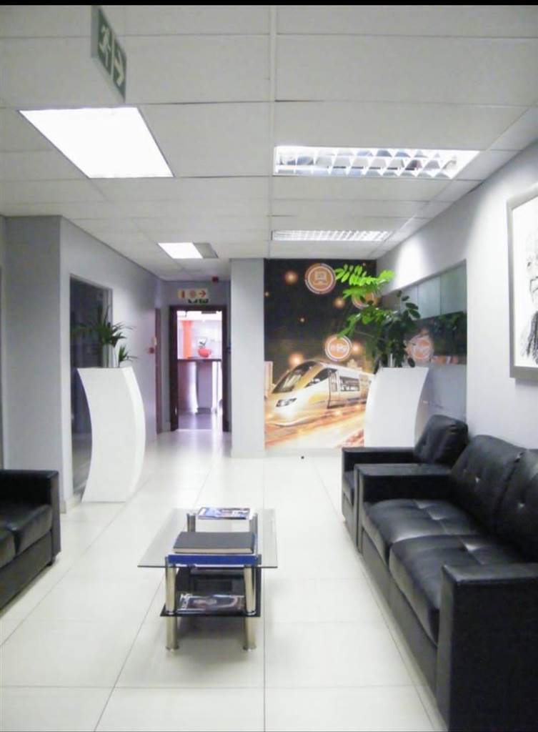 1086  m² Office Space in Rivonia photo number 10