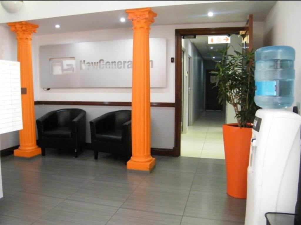 1086  m² Office Space in Rivonia photo number 3
