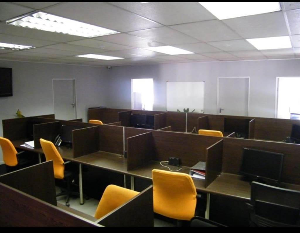 1086  m² Office Space in Rivonia photo number 12