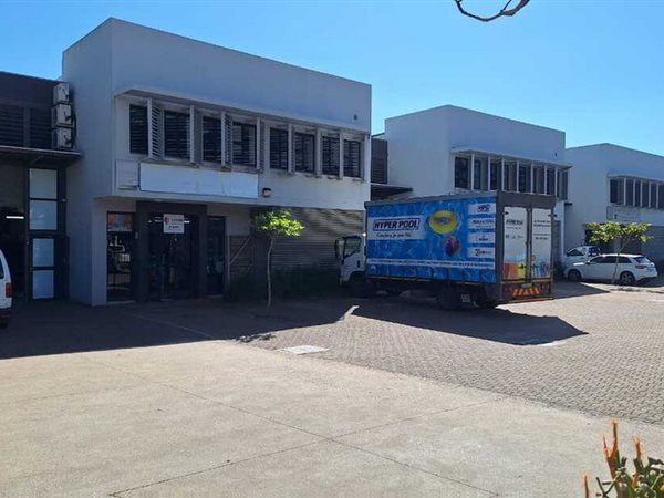 494 m² Industrial space 494 m² Industrial space