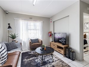 2 Bed Apartment in Vereeniging Central