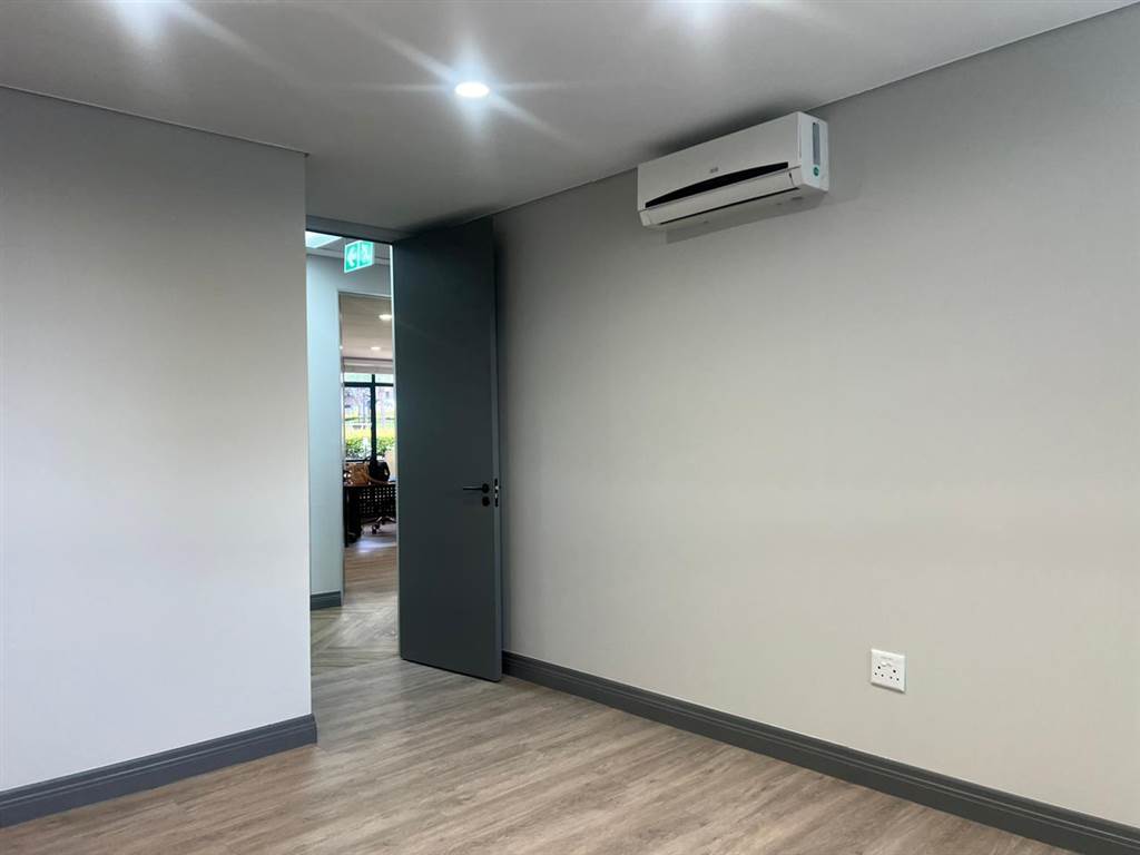 15  m² Commercial space in Dunkeld West photo number 4