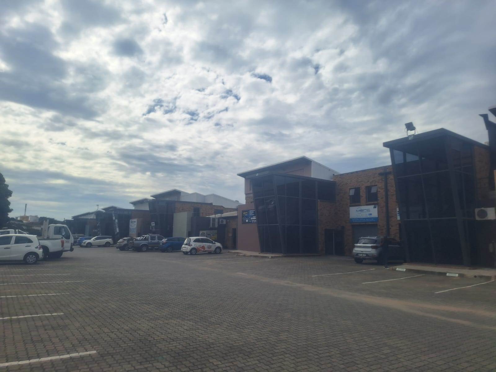 285  m² Industrial space in Nelspruit Central photo number 2