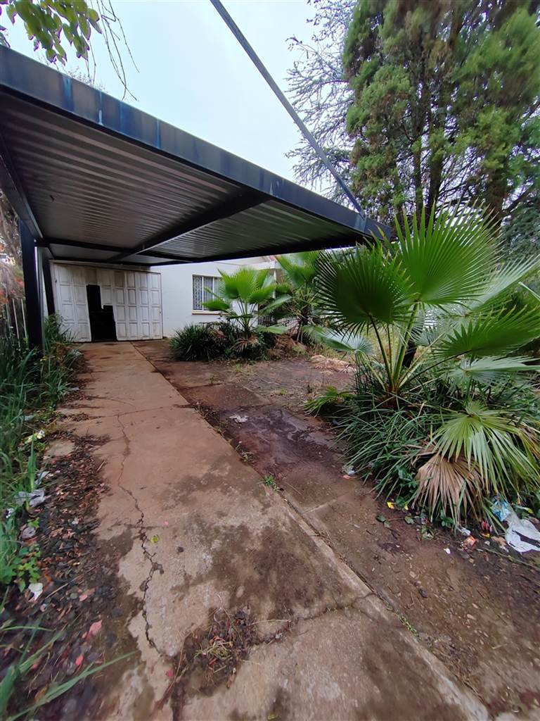 1200 m² Land available in Hatfield photo number 5