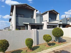 Townhouse in Waterkloof