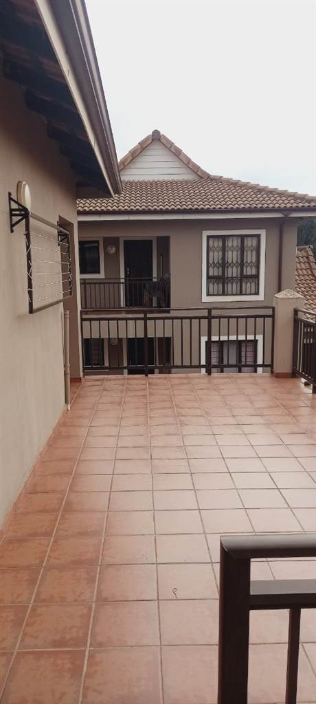 3 Bed Apartment in Winklespruit photo number 17