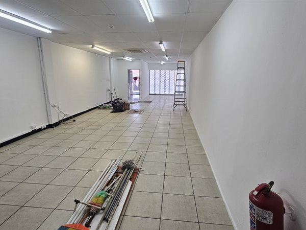 71  m² Retail Space