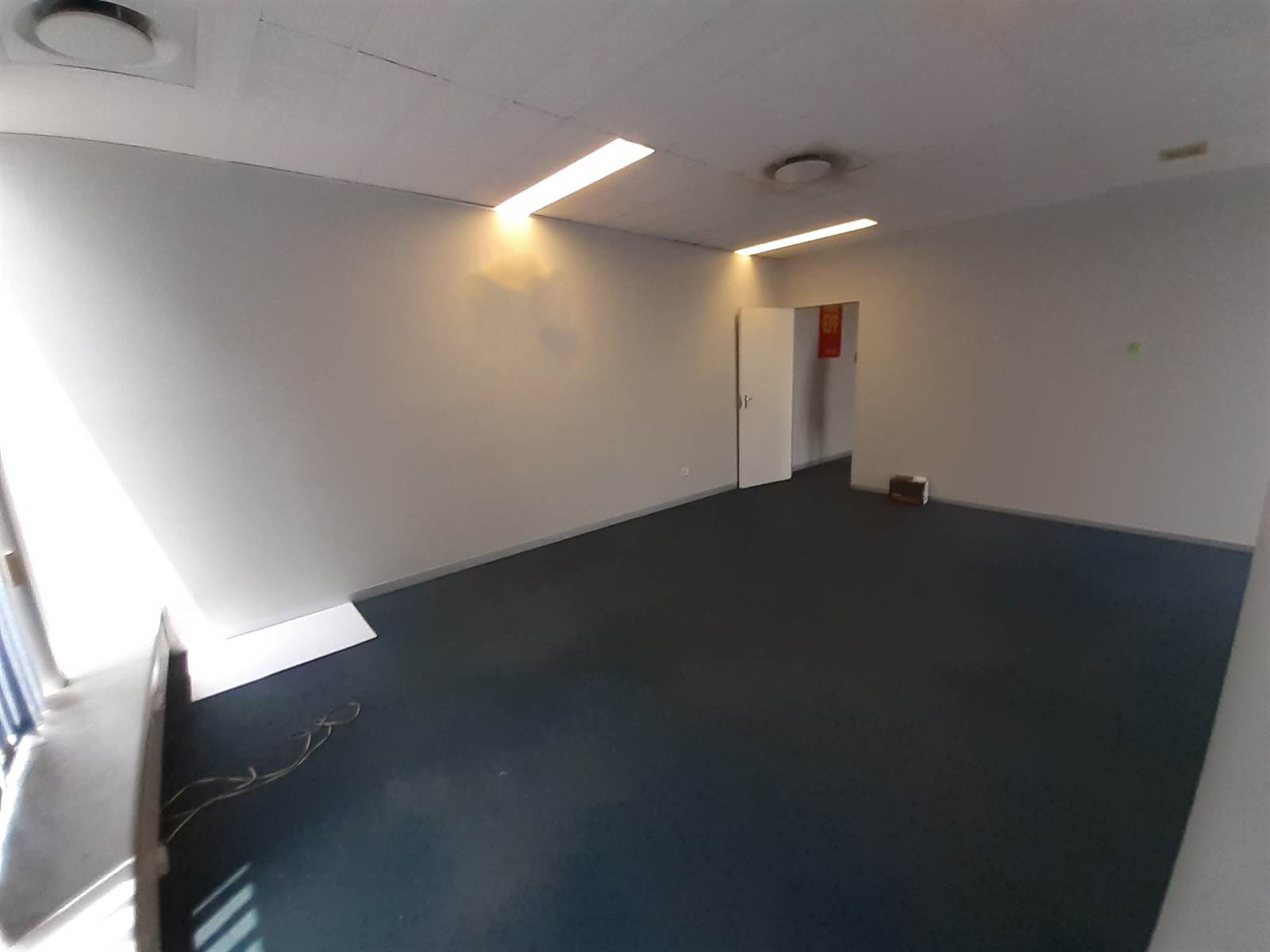 75  m² Commercial space in Pinetown Central photo number 7
