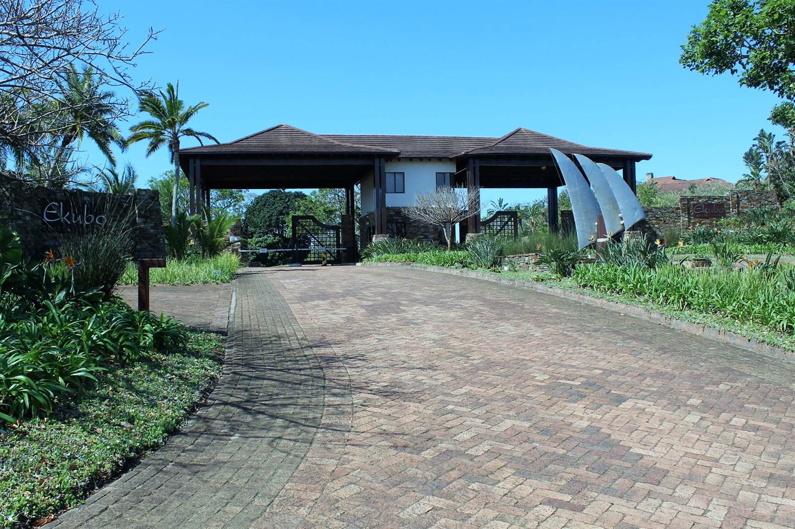 1680 m² Land available in Leisure Bay photo number 12