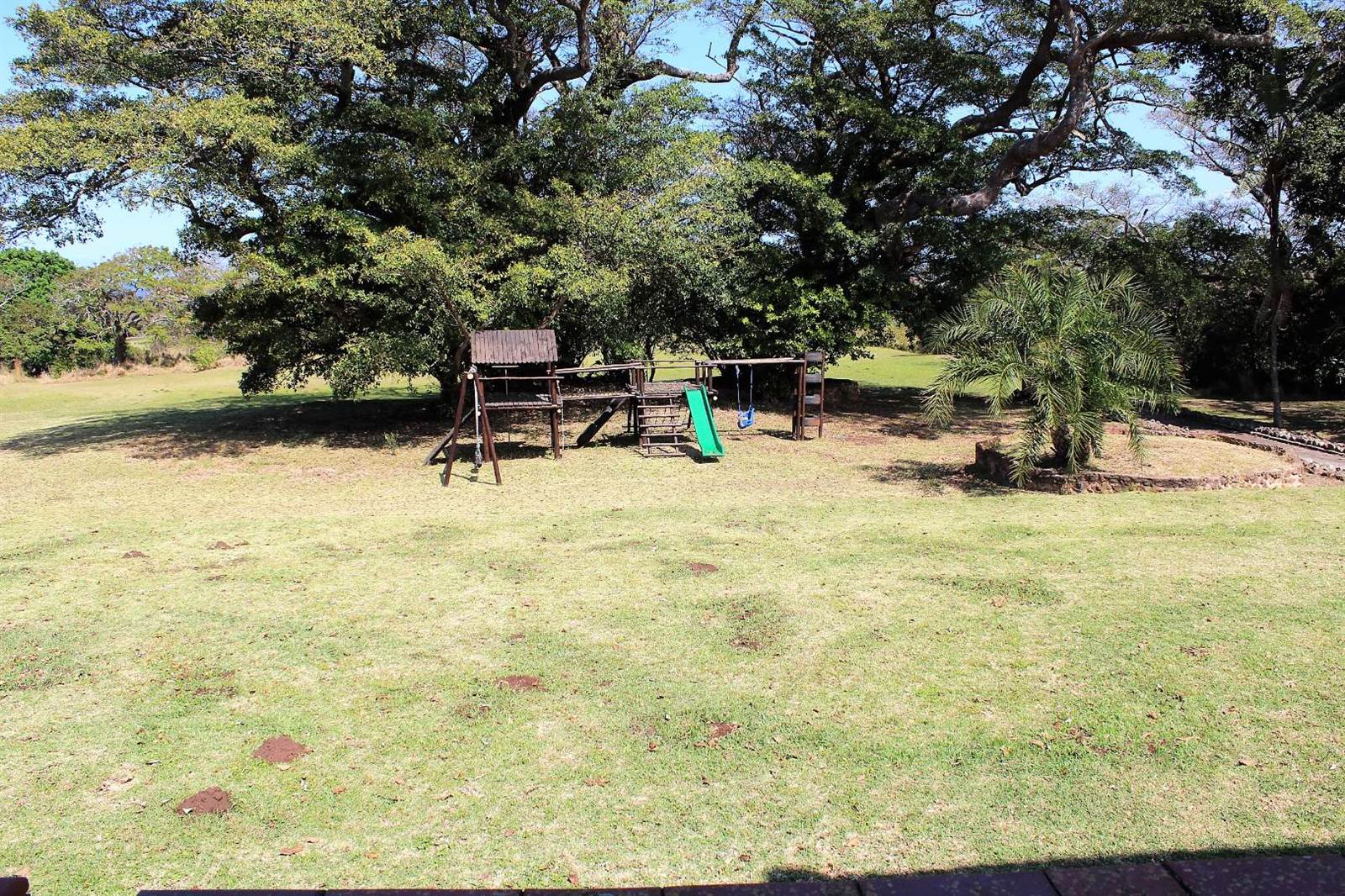 1680 m² Land available in Leisure Bay photo number 4