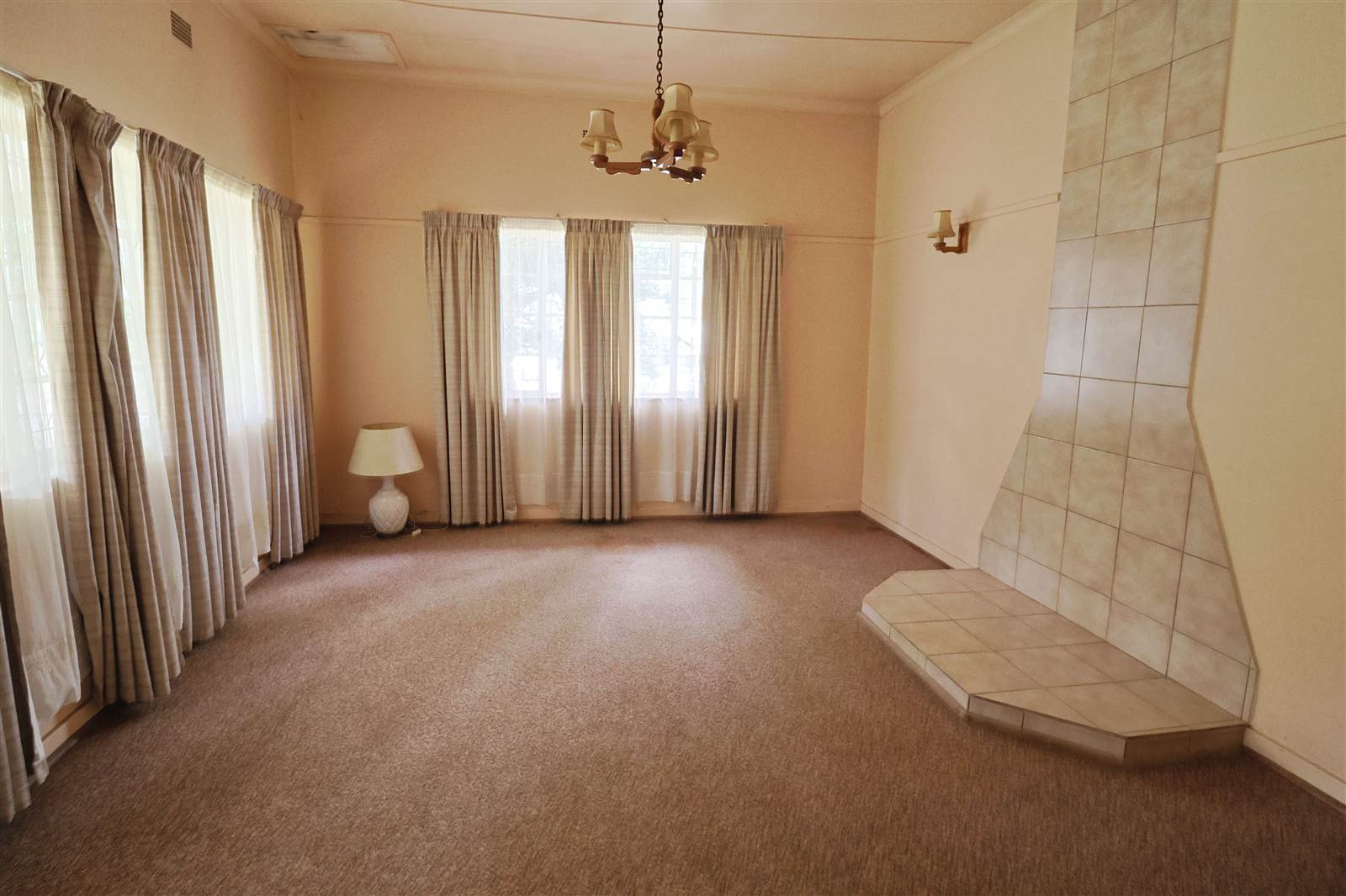 3 Bed House in Piet Retief photo number 6
